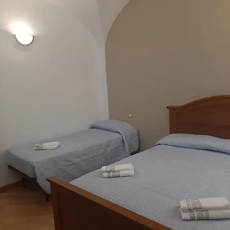 Апартаменты Alloggi Piazza Umberto Primo *