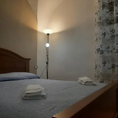 Alloggi Piazza Umberto Primo *