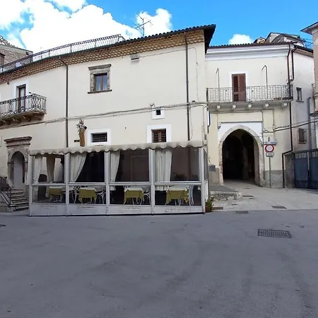 Lägenhet Alloggi Piazza Umberto Primo Pacentro