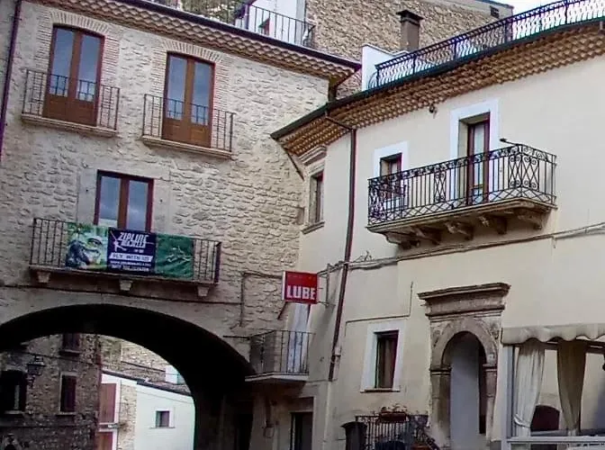 Alloggi Piazza Umberto Primo